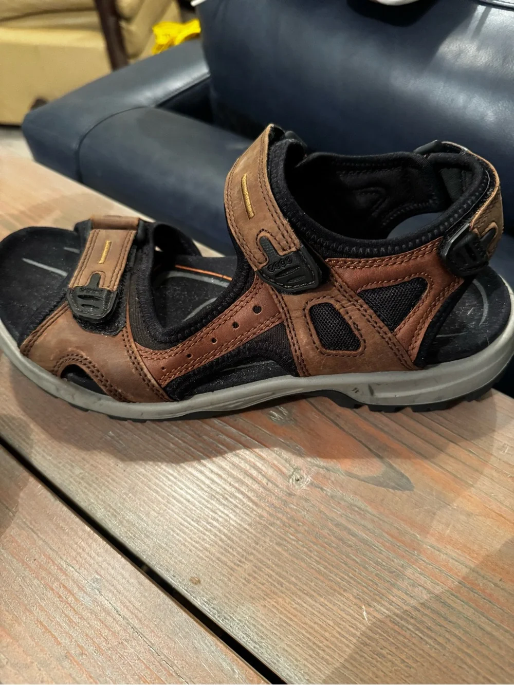 Ecco Men’s Brown Leather Adjustable Outdoor Sandals size 43